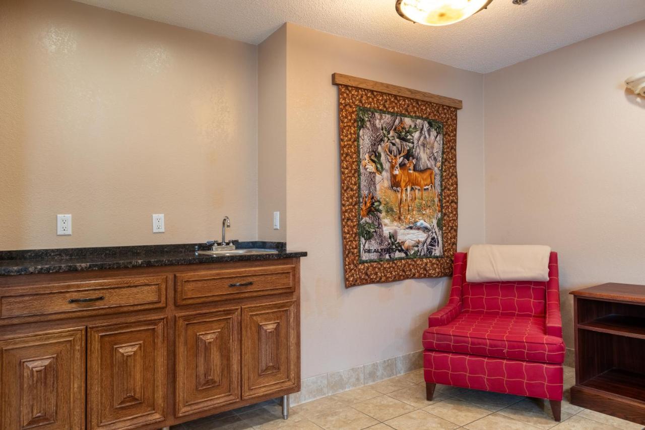 | North Country Inn & Suites Roseau