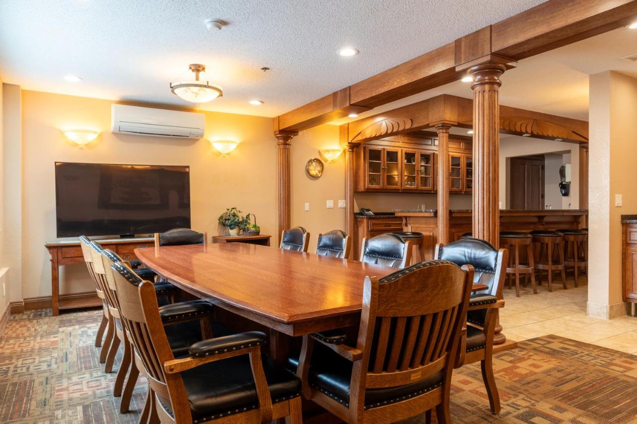 | North Country Inn & Suites Roseau