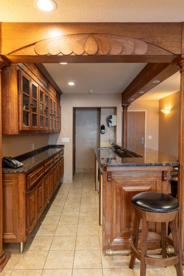 | North Country Inn & Suites Roseau