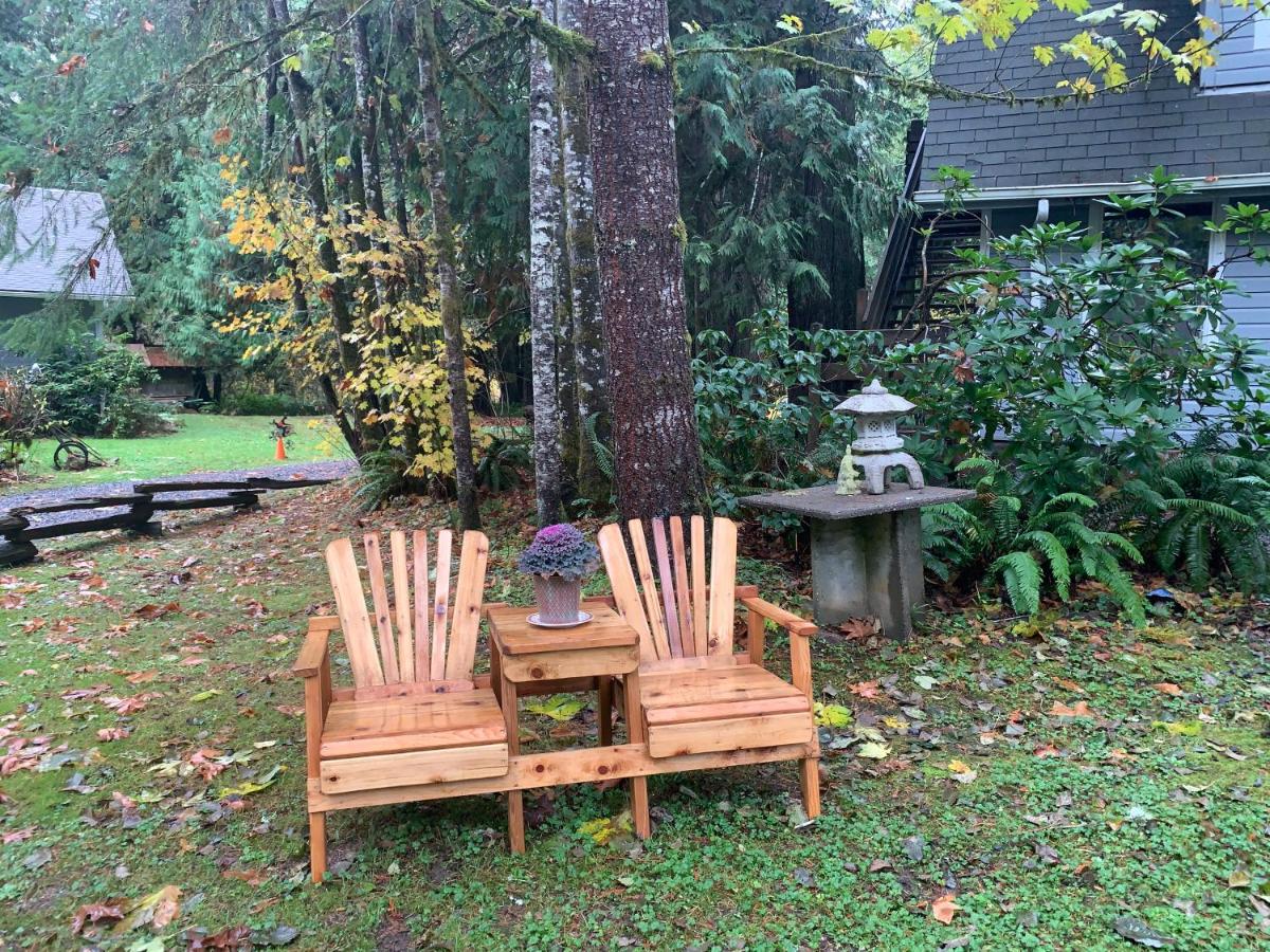 | Mountain Meadows Inn