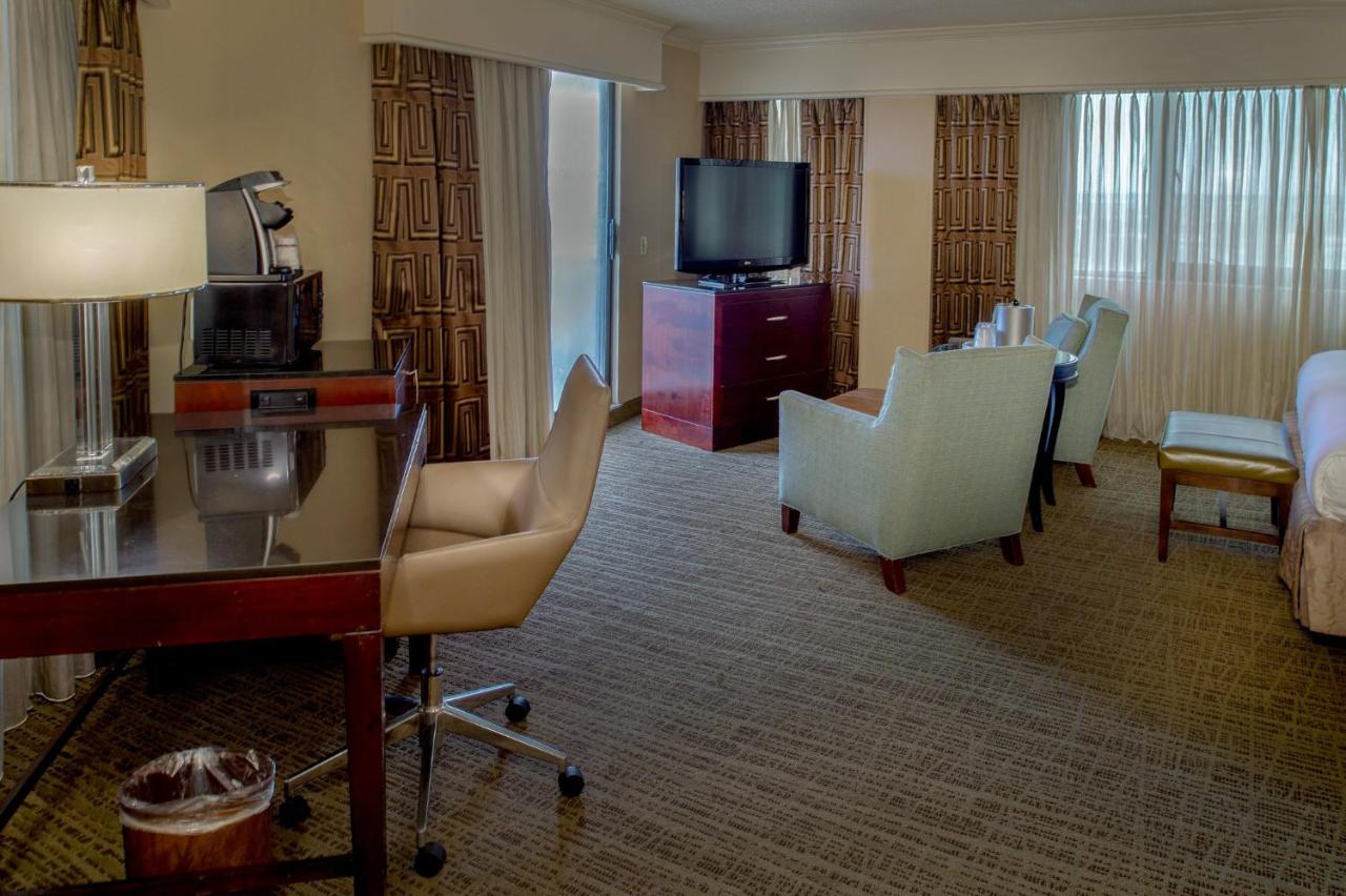 | Crowne Plaza Hotel St. Louis Airport, an IHG Hotel