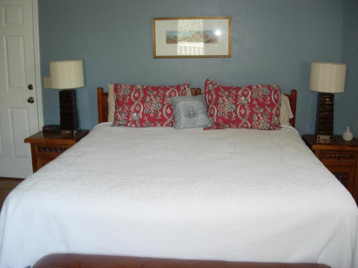 | Amado Territory B&B