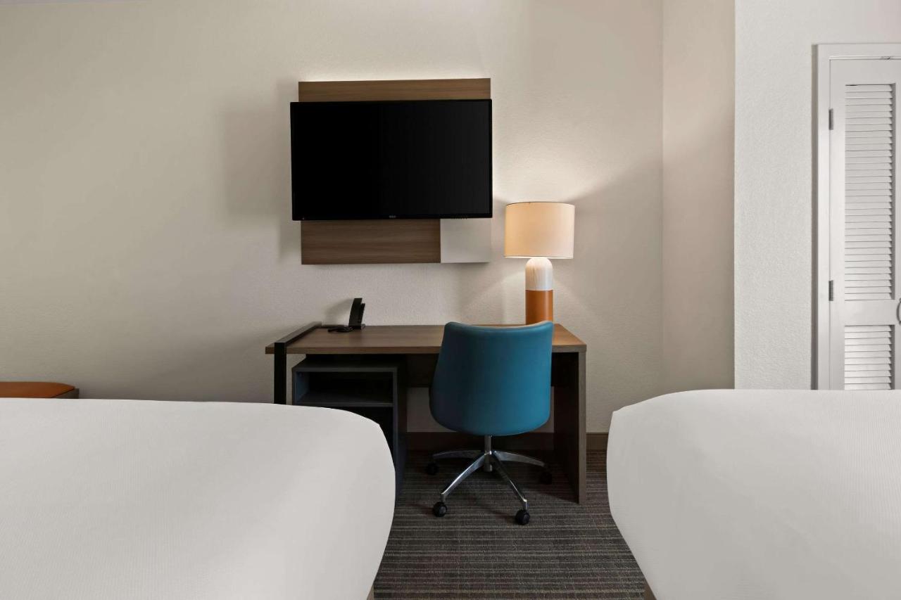 Queen Suite with Two Queen Beds - Non-Smoking at Comfort Suites Granbury
