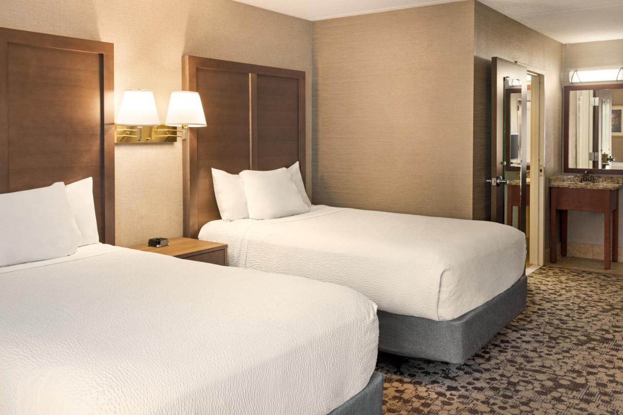 Double Room with Two Double Beds - Non-Smoking at Ramada Plaza by Wyndham Portland
