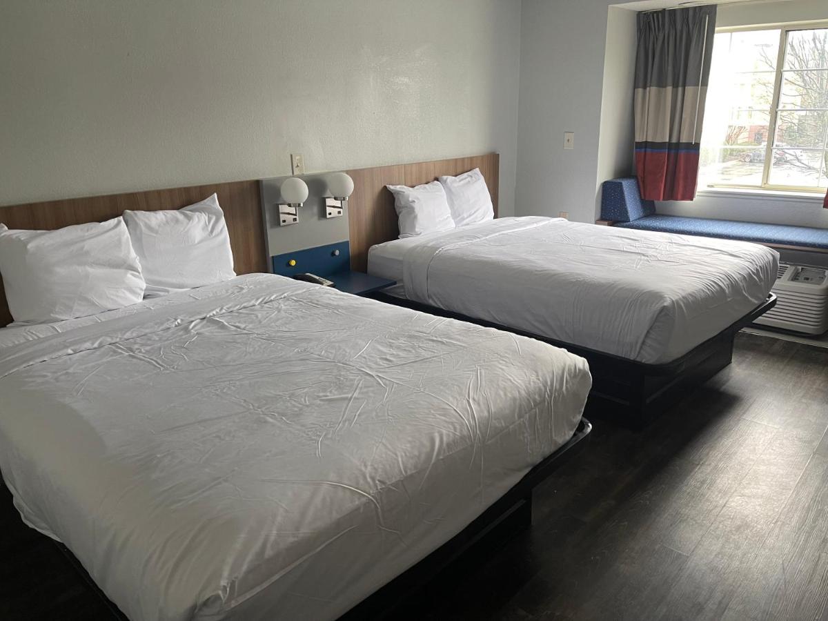 Queen Room with Two Queen Beds - Non-Smoking at Microtel Inn by Wyndham Atlanta Airport