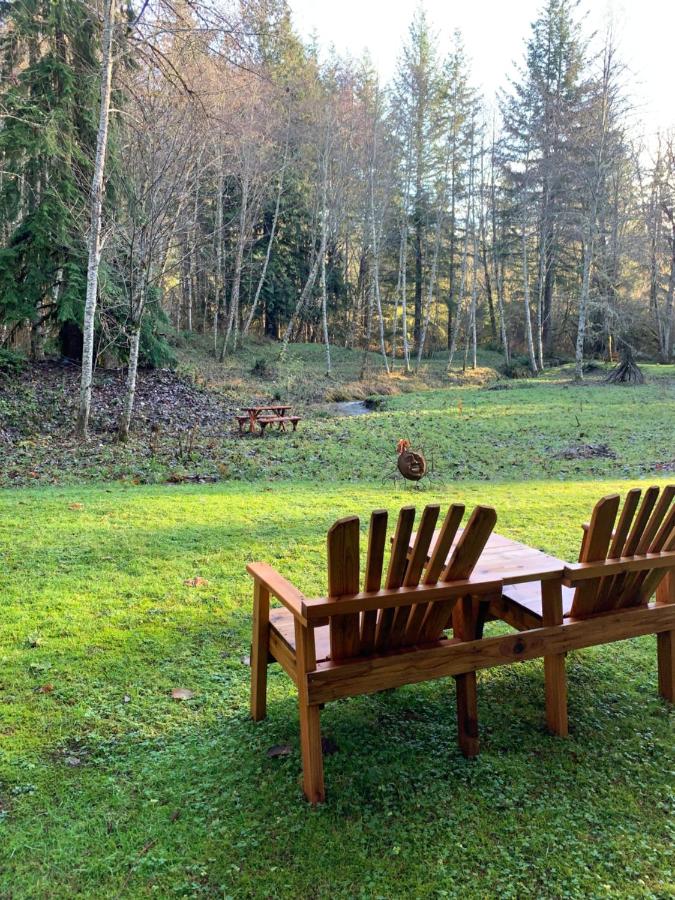 | Mountain Meadows Inn