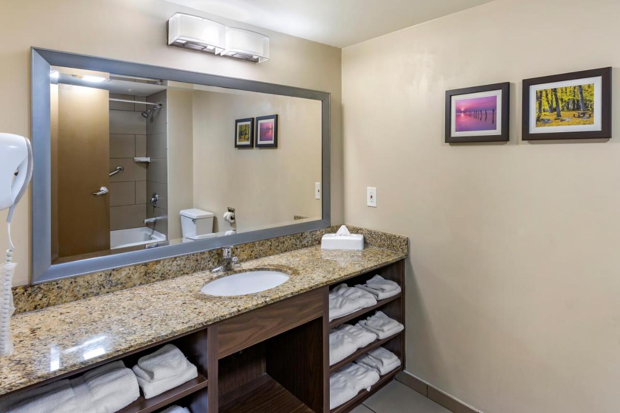 Queen Suite with Two Queen Beds and Sofa Bed - Non-Smoking at Comfort Inn Layton - Salt Lake City