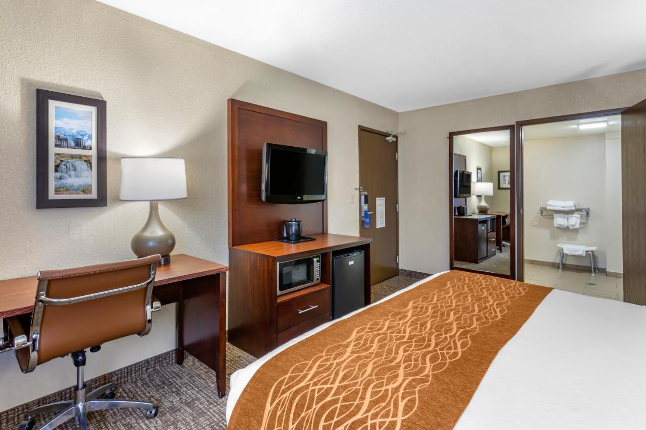 King Room - Disability Access/Non-Smoking at Comfort Inn Layton - Salt Lake City