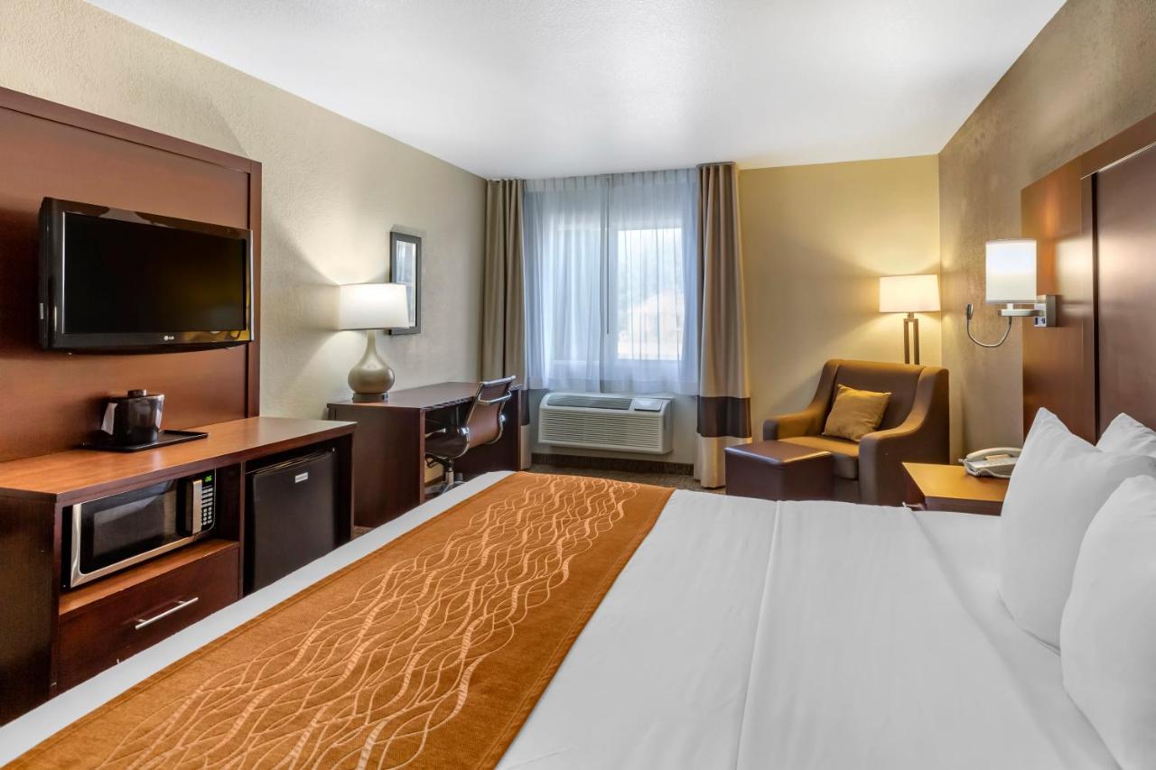 Standard King Room - Non-Smoking at Comfort Inn Layton - Salt Lake City