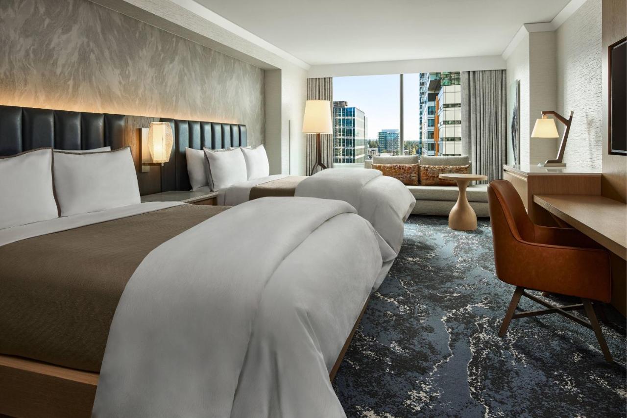 Deluxe, Larger Guest room, 2 Queen at The Westin Bellevue