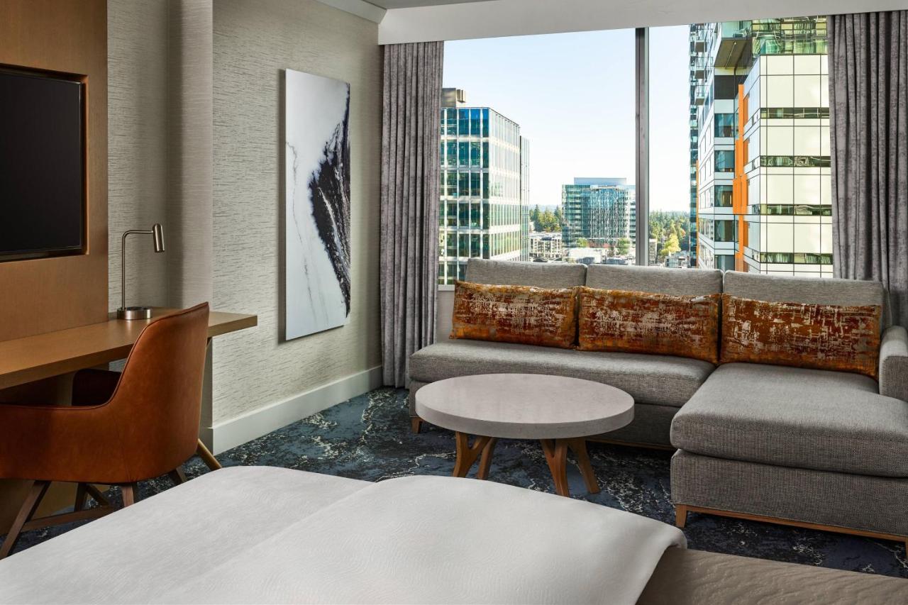 | The Westin Bellevue