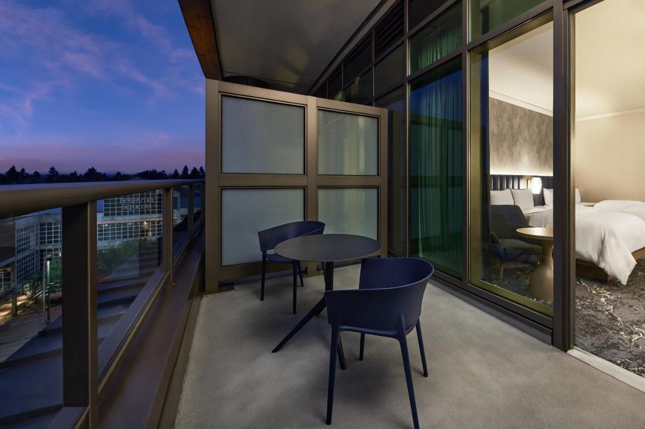 | The Westin Bellevue