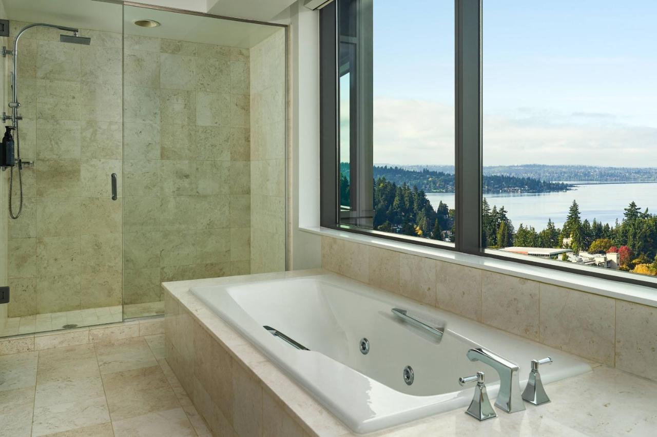 | The Westin Bellevue
