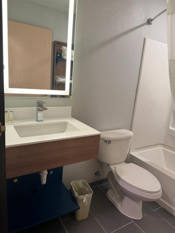 Queen Room with Two Queen Beds at Microtel Inn & Suites by Wyndham Independence