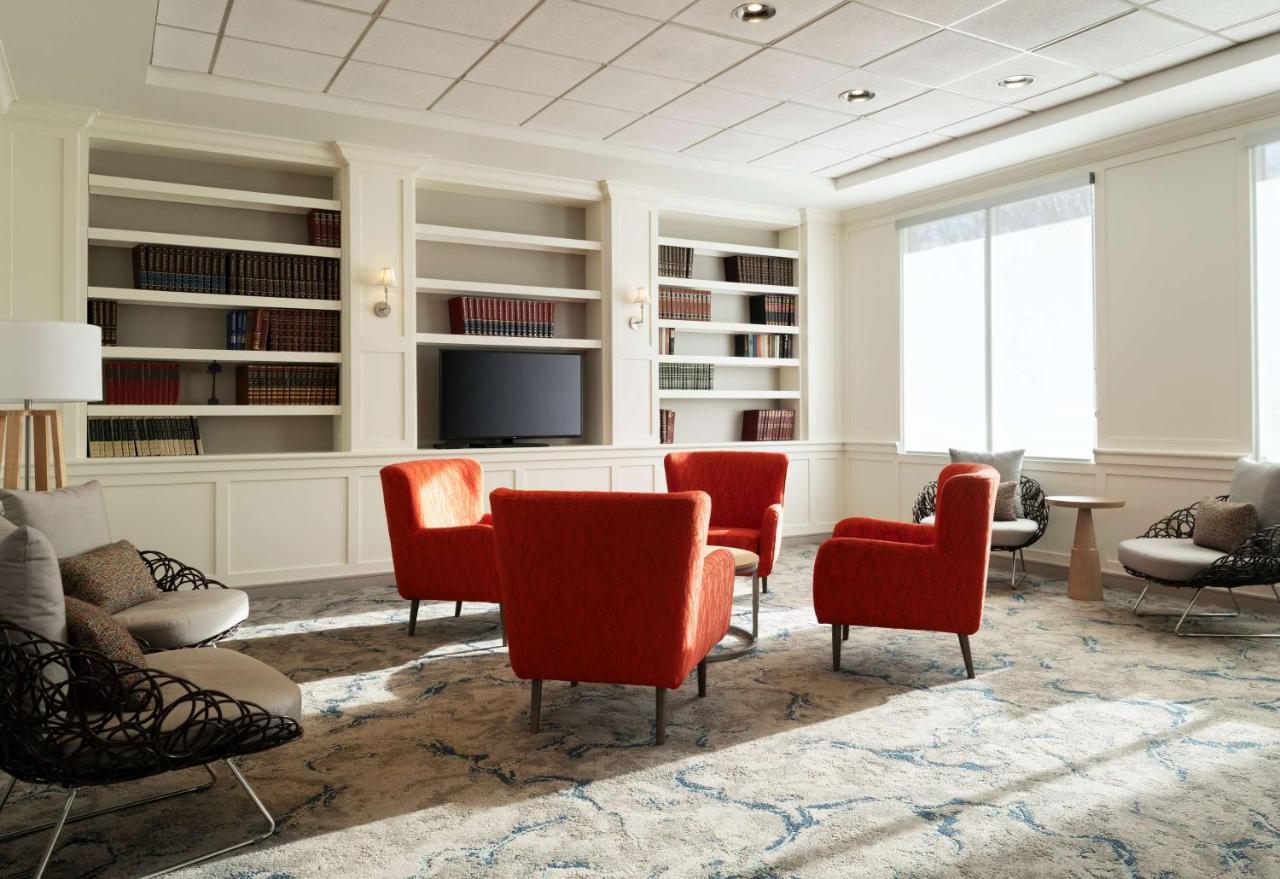 | Hilton Garden Inn Boston-Burlington