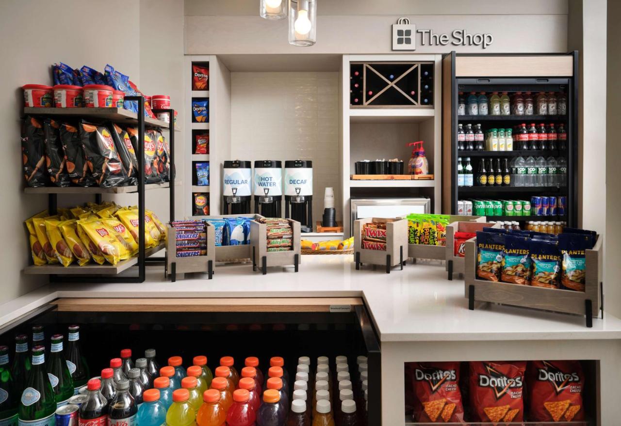 | Hilton Garden Inn Boston-Burlington