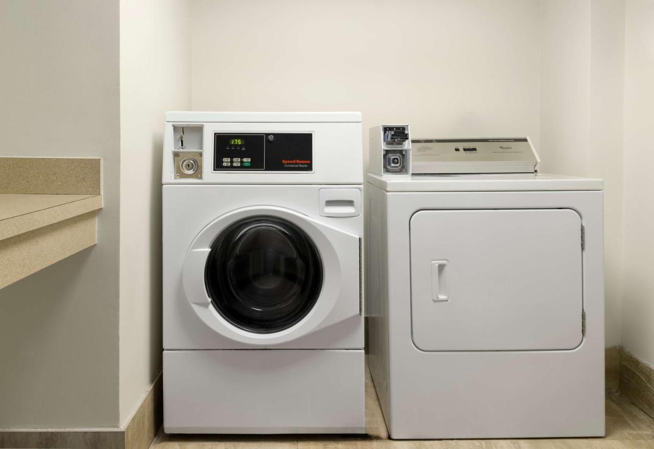 | Hilton Garden Inn Boston-Burlington