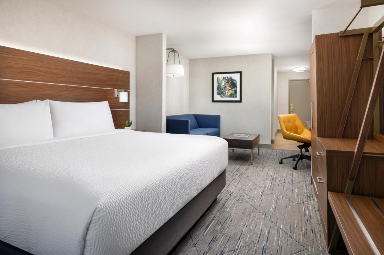  | Holiday Inn Express Las Vegas South, an IHG Hotel