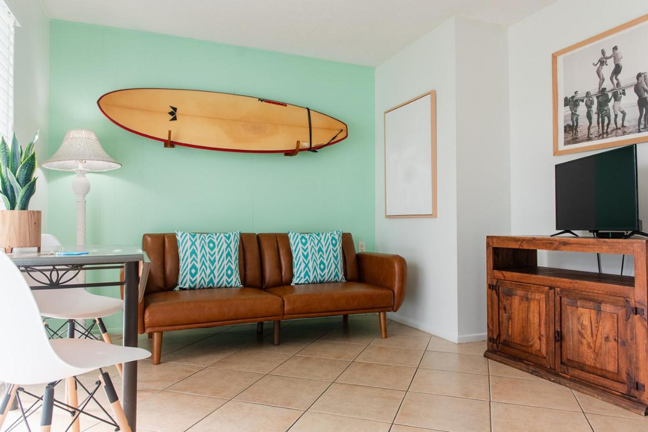 One-Bedroom Suite at Seaspray Surf Lodge