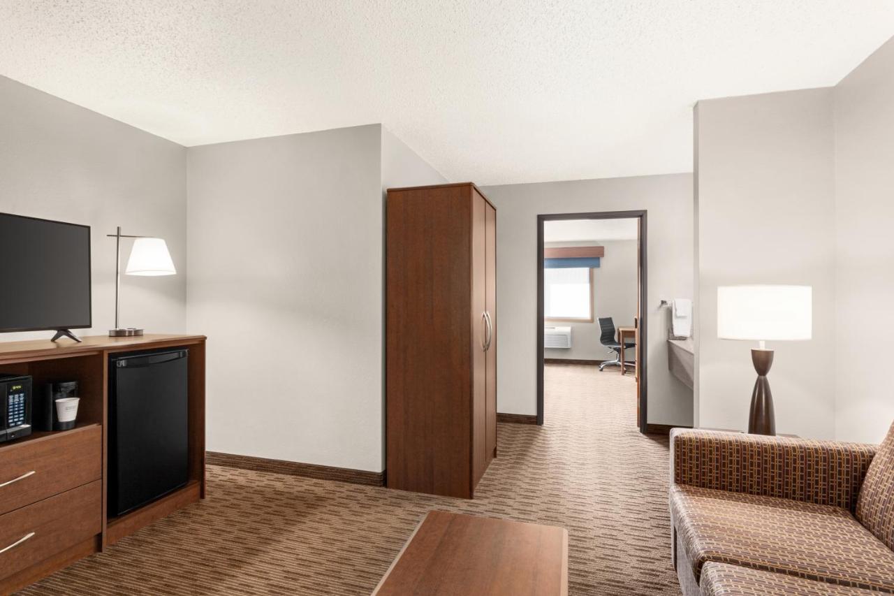 Suite with Two Queen Beds - Non-Smoking at AmericInn by Wyndham Fergus Falls - Conference Center