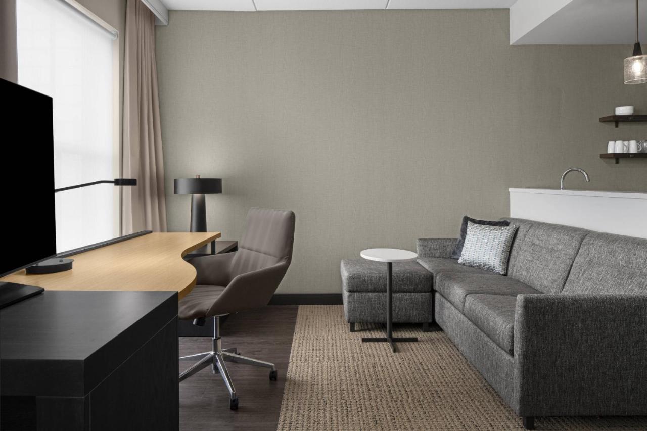 King Studio Suite with Sofa Bed - Hearing Accessible at Residence Inn By Marriott Jacksonville - Mayo Clinic Area