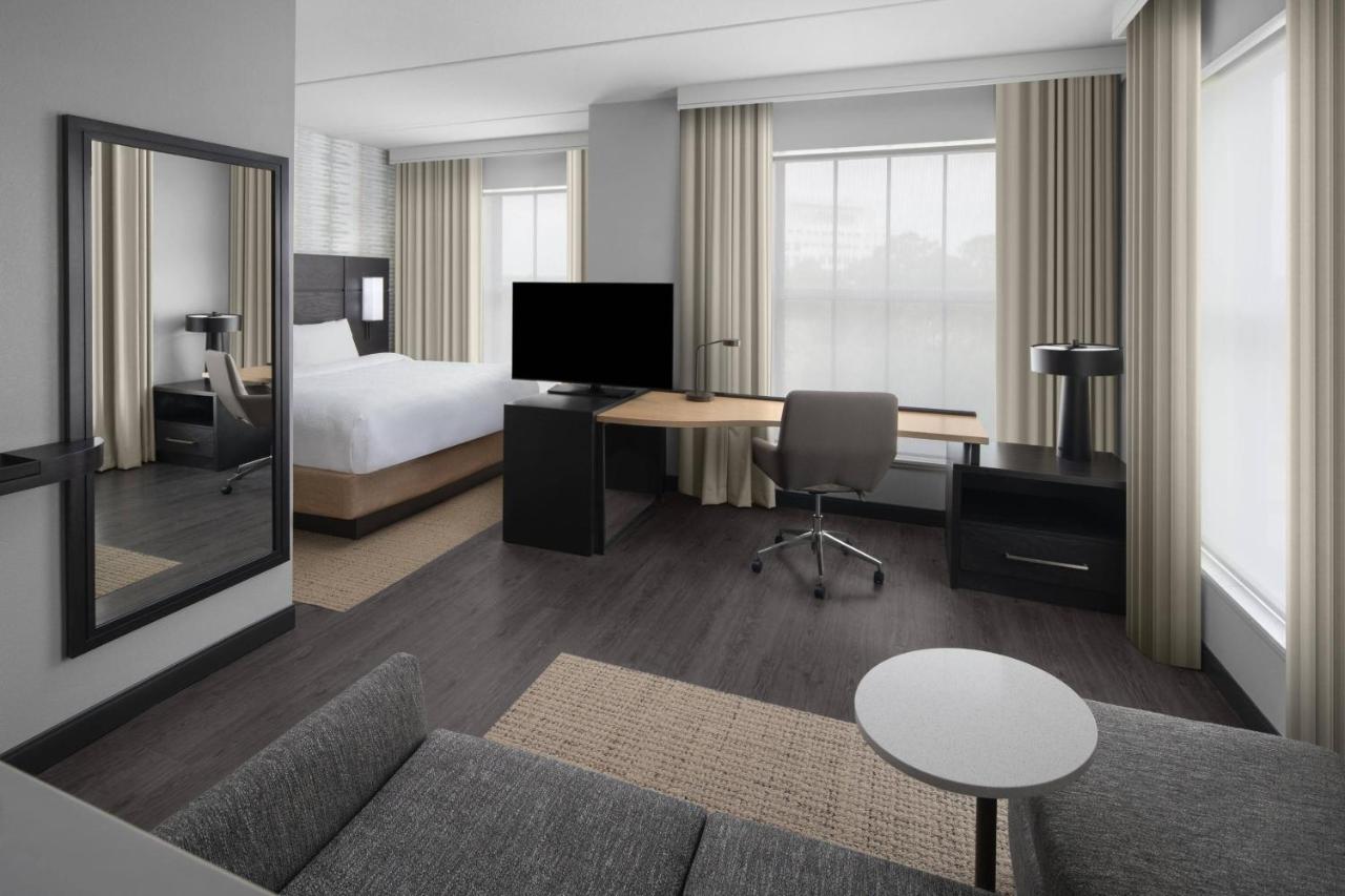 King Corner Studio Suite, with Sofa bed at Residence Inn By Marriott Jacksonville - Mayo Clinic Area