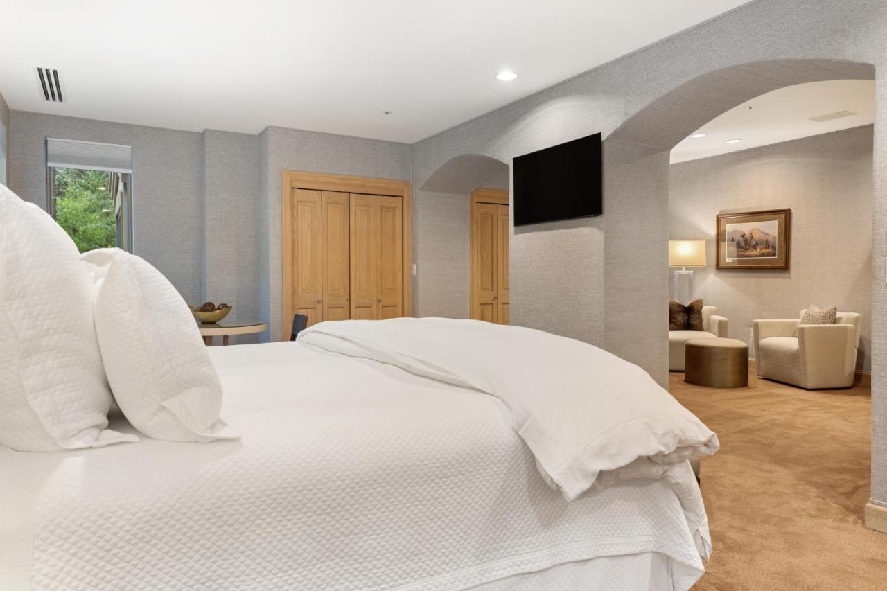 | The Galatyn Lodge