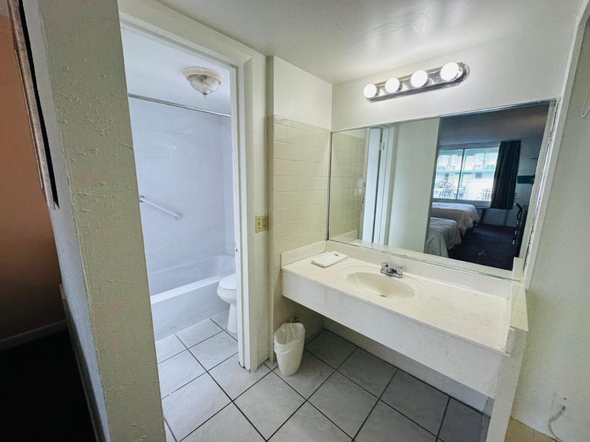 Standard Double Room - Smoking at Boca Inn