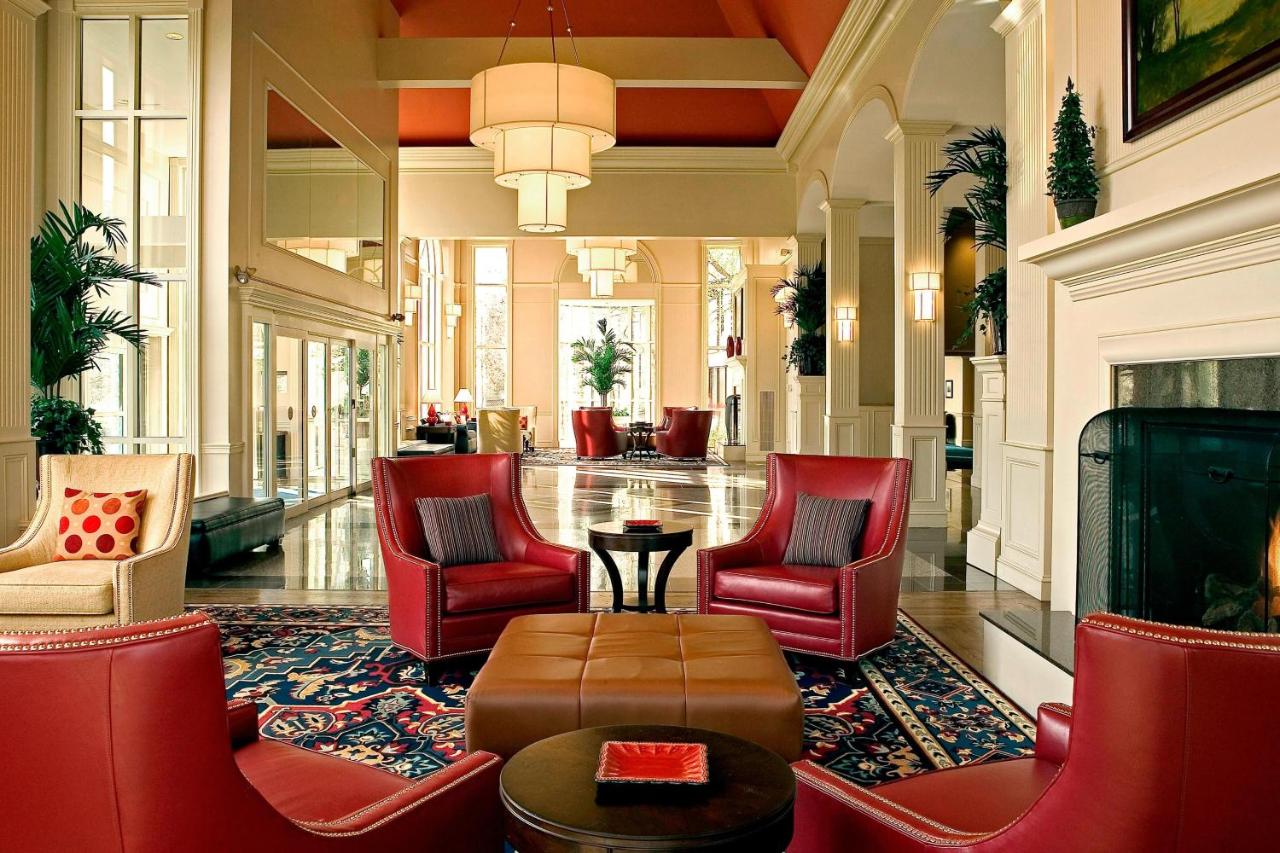 | Four Points by Sheraton Wakefield Boston Hotel & Conference Center