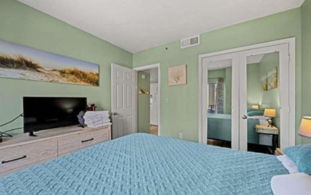 | One Bedroom Ocean View Condo