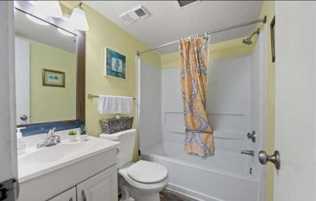 | One Bedroom Ocean View Condo