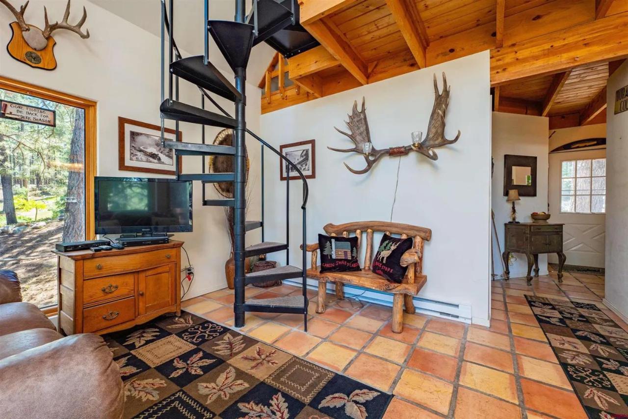 | Bear Paw Lodge