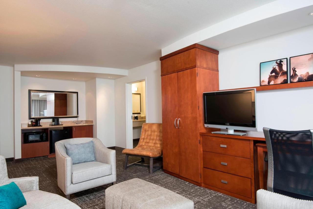 Suite, 1 King, Sofa bed at Courtyard by Marriott San Antonio North/Stone Oak at Legacy