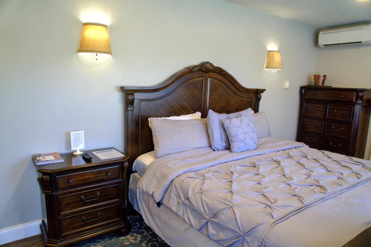 | Cameron Estate Inn