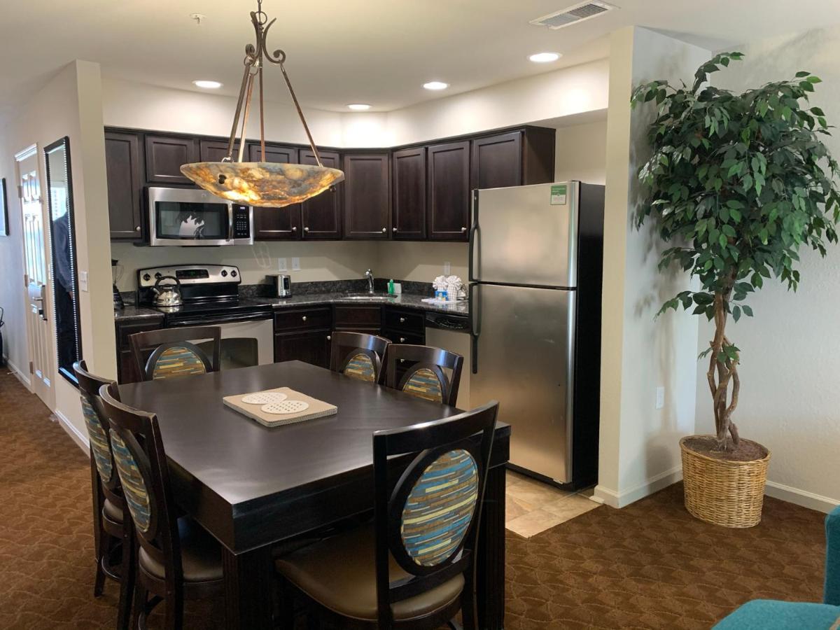 Two-Bedroom Apartment at The Colonies at Williamsburg