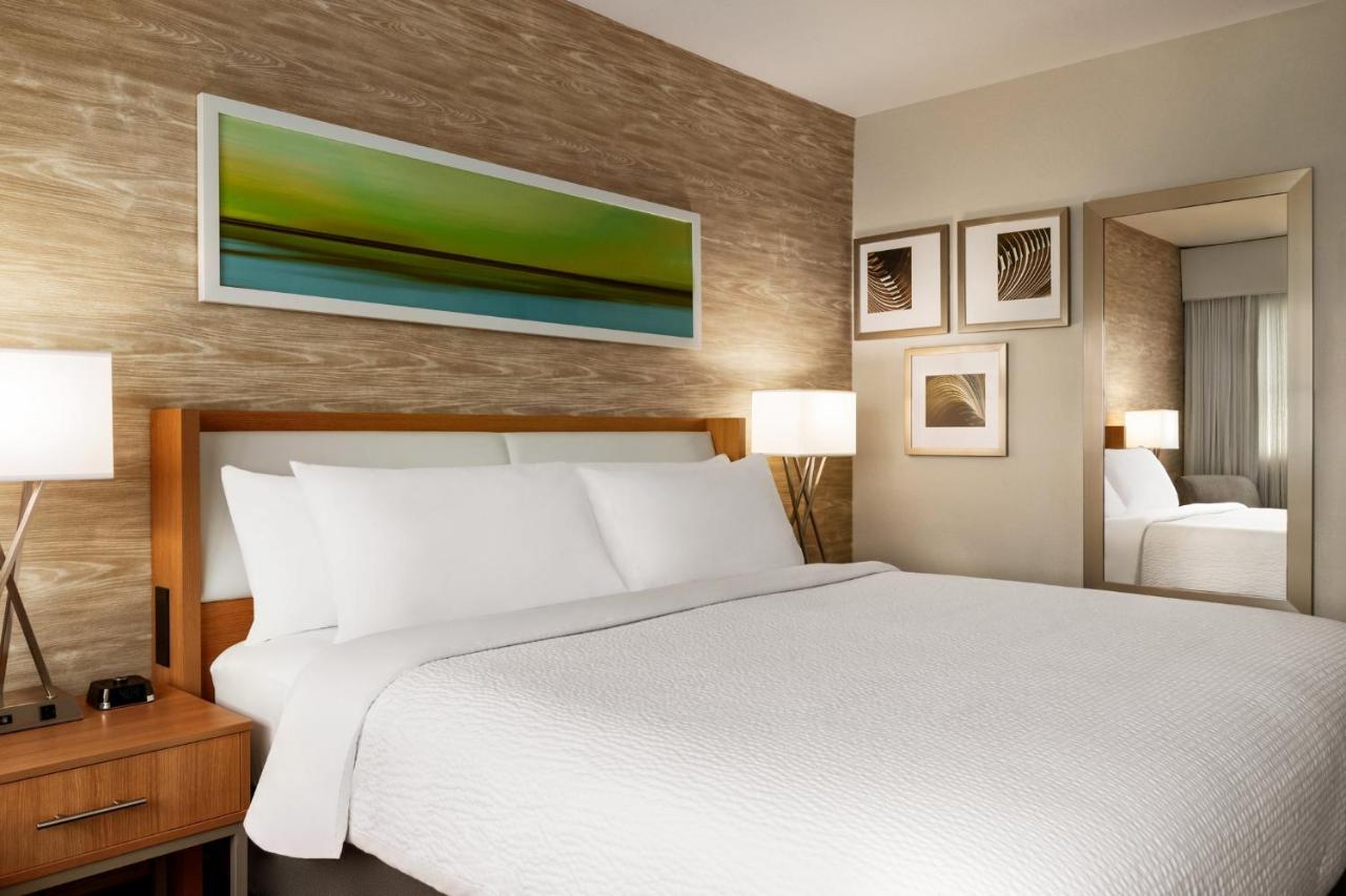 King Room at Holiday Inn Miami Beach - Oceanfront by IHG