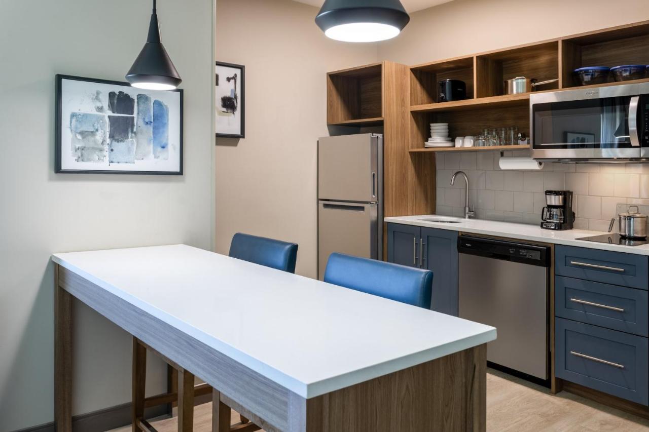 One-Bedroom King Suite at Candlewood Suites Atlanta Kennesaw by IHG