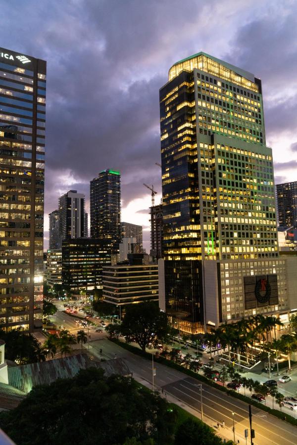  | W Miami