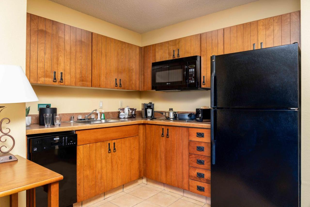 King Suite at MCM Elegante Lodge & Suites Ruidoso