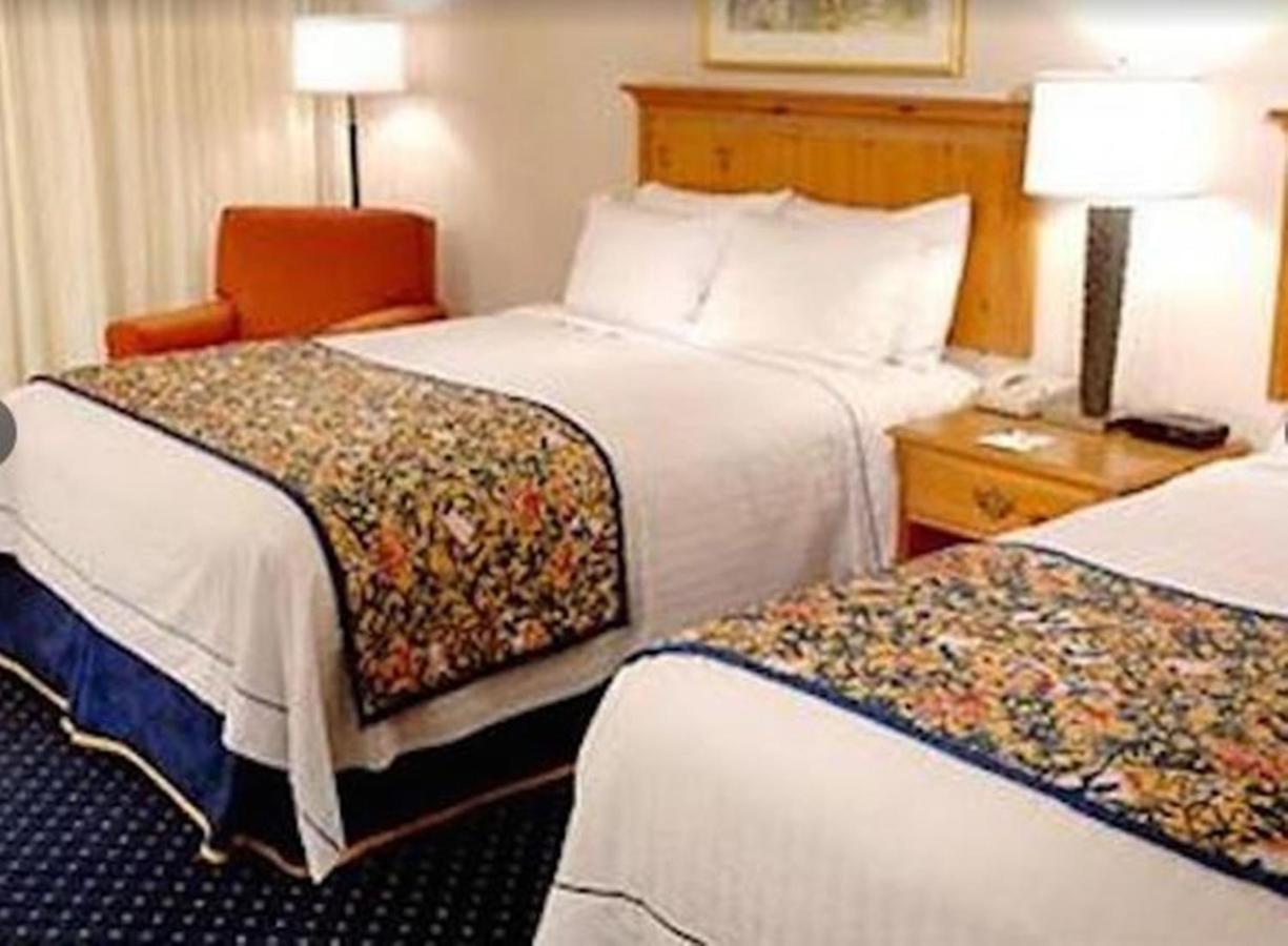 | Courtyard by Marriott Buffalo Amherst/University