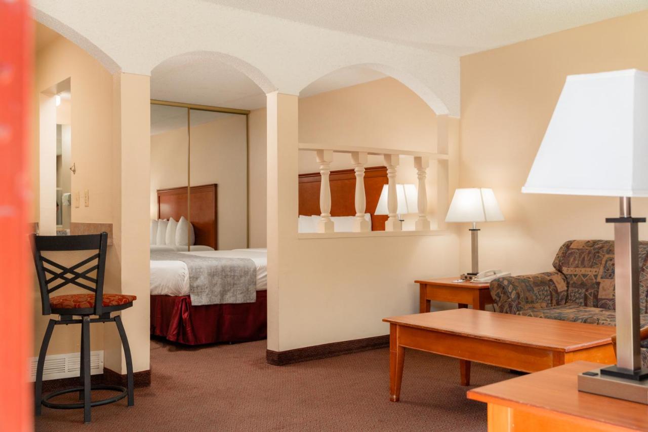 Mardi Gras Hotel & Casino