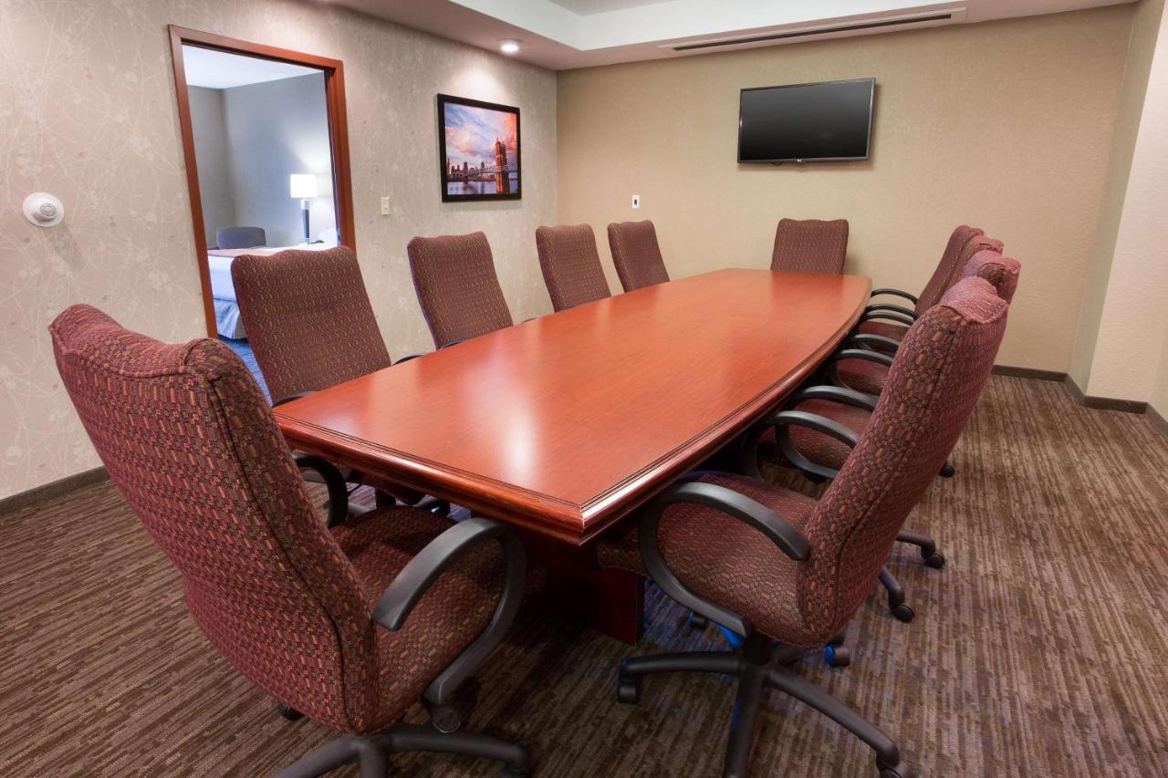 | Drury Inn & Suites Cincinnati Sharonville