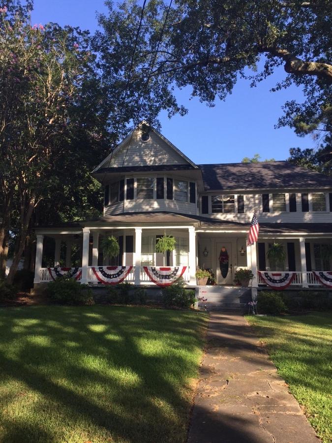 | Huffman House Bed & Breakfast