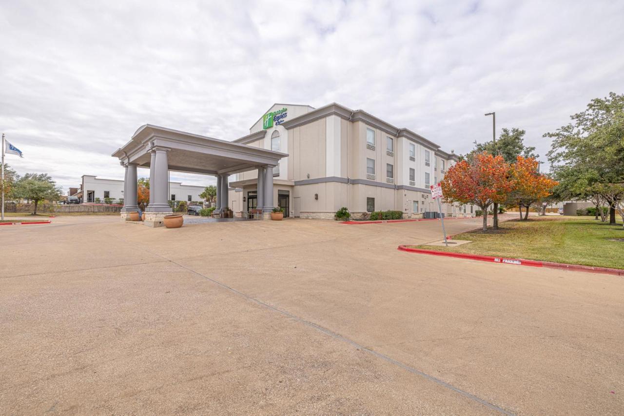  | Holiday Inn Express Hotel & Suites College Station