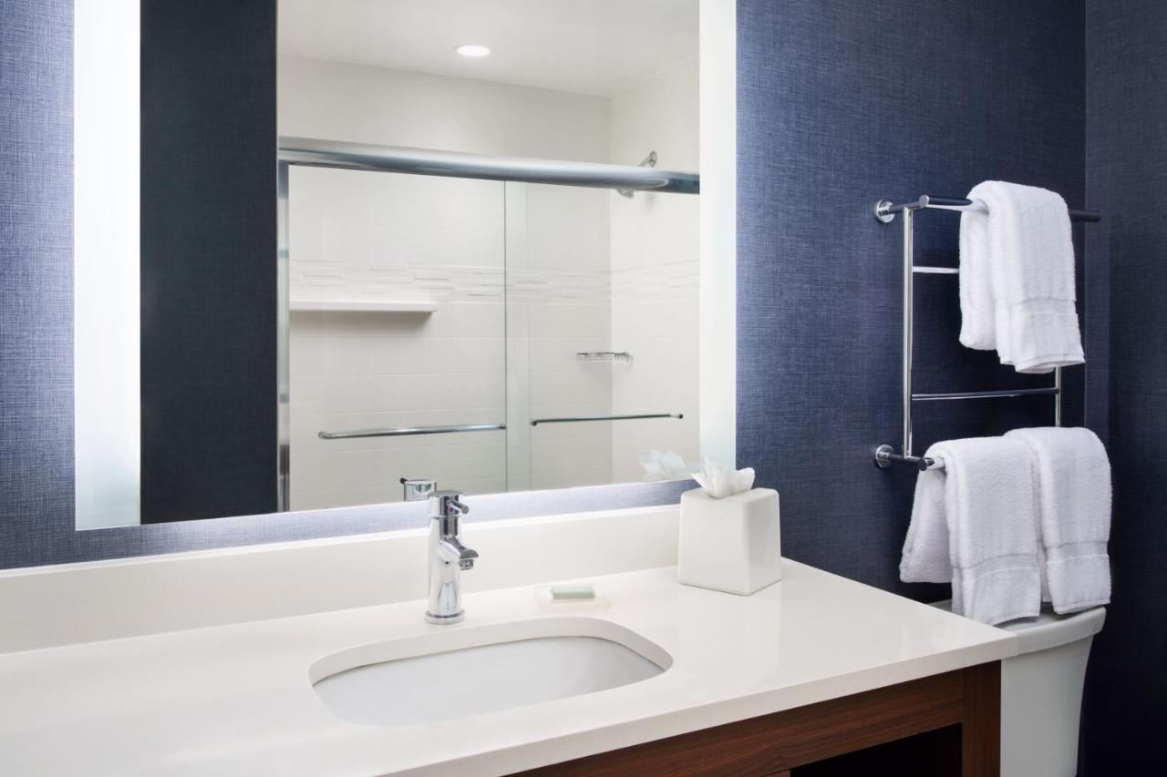 | Residence Inn by Marriott Fort Myers at I-75 and Gulf Coast Town Center