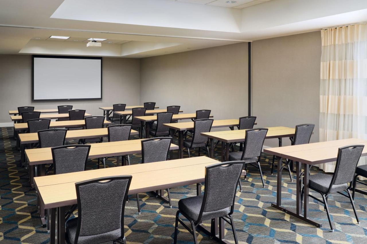 | Residence Inn by Marriott Fort Myers at I-75 and Gulf Coast Town Center