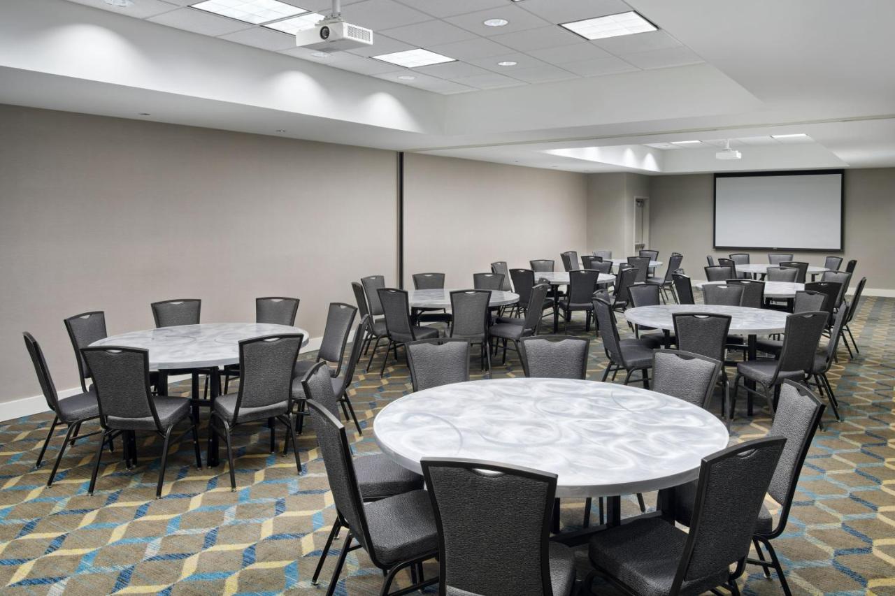 | Residence Inn by Marriott Fort Myers at I-75 and Gulf Coast Town Center