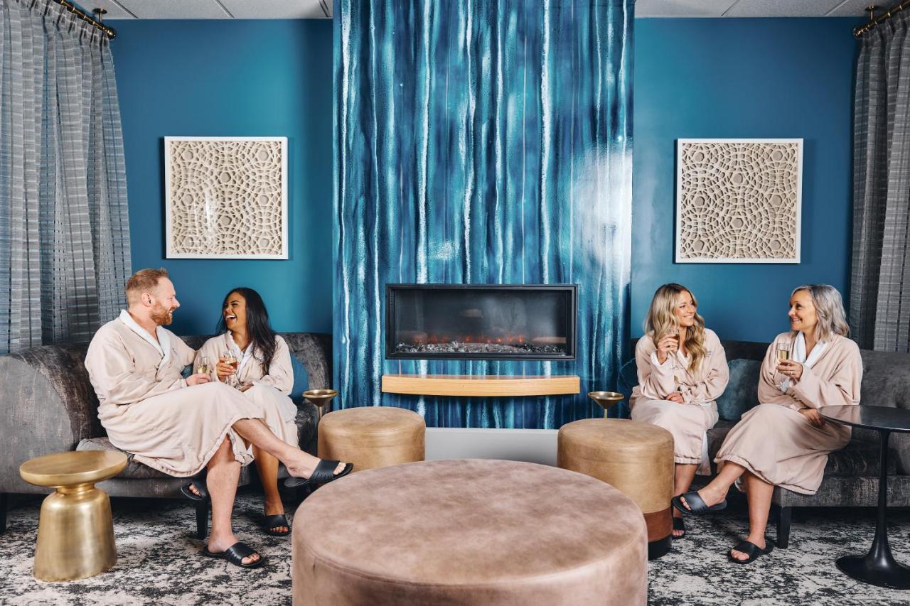  | Woodmark Hotel & Still Spa