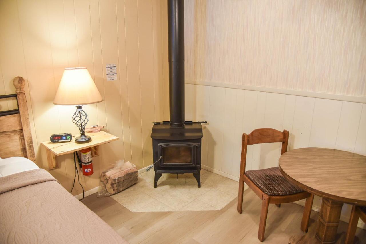 | Alpine Lodge Red River