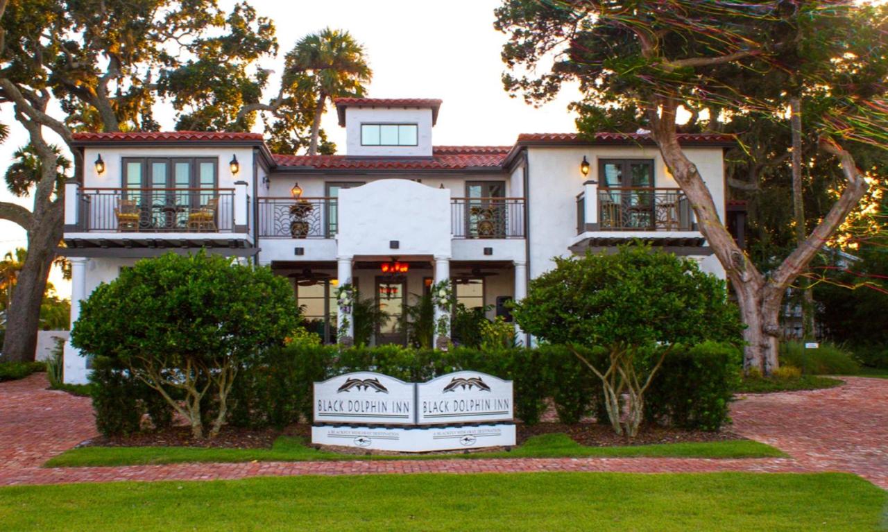 | Black Dolphin Inn